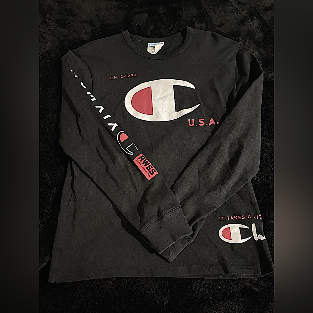 Men’s Champion Reverse Weave Long Sleeve T-Shirt in Black